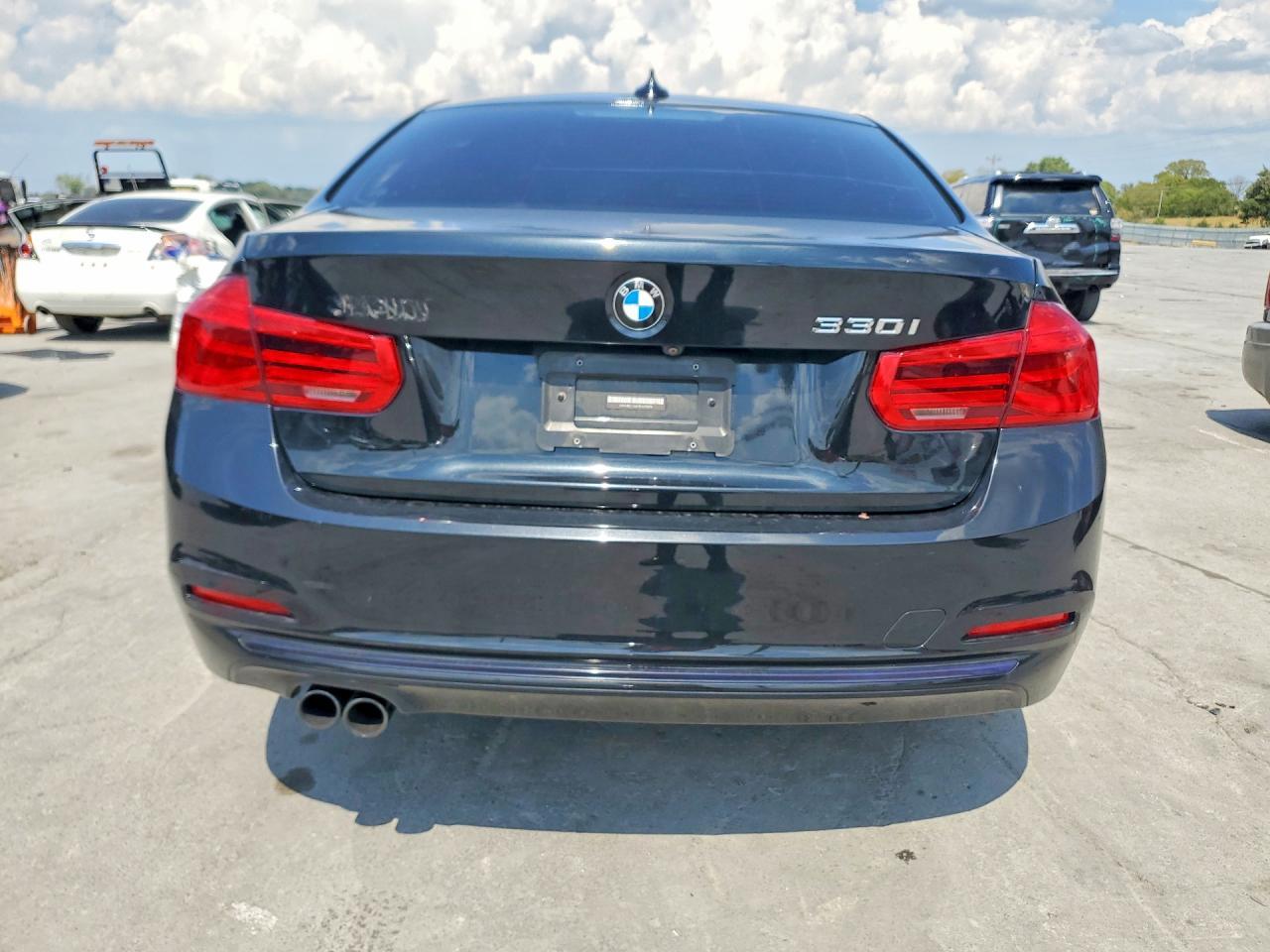 2018 BMW 330 I - zdjęcie 6