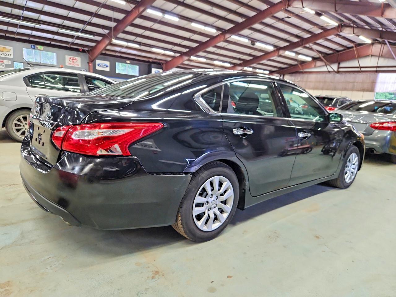 2016 Nissan Altima 2.5 S - zdjęcie 3