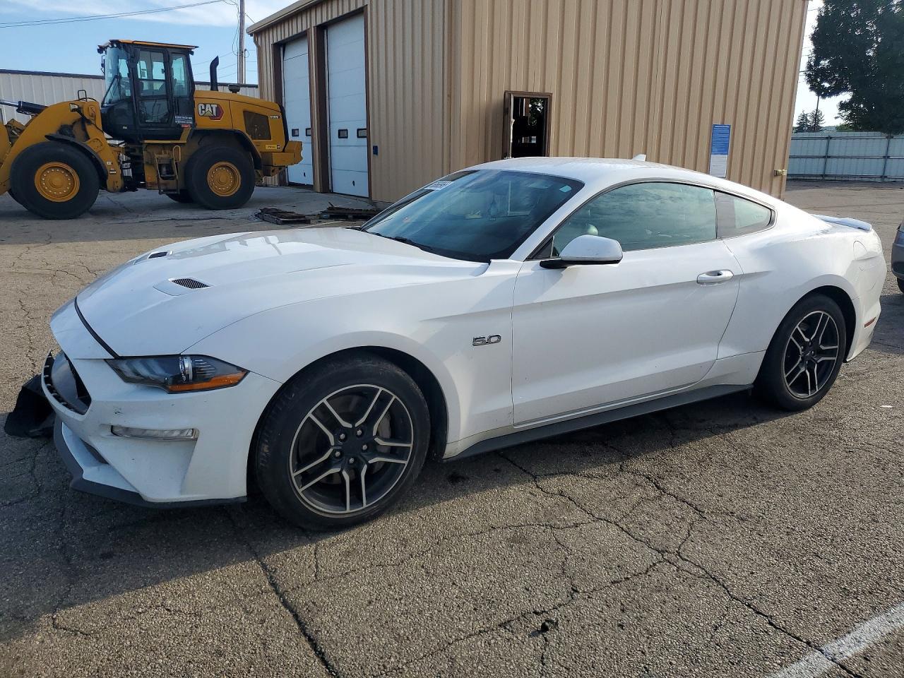 2021 Ford Mustang Gt - zdjęcie główne