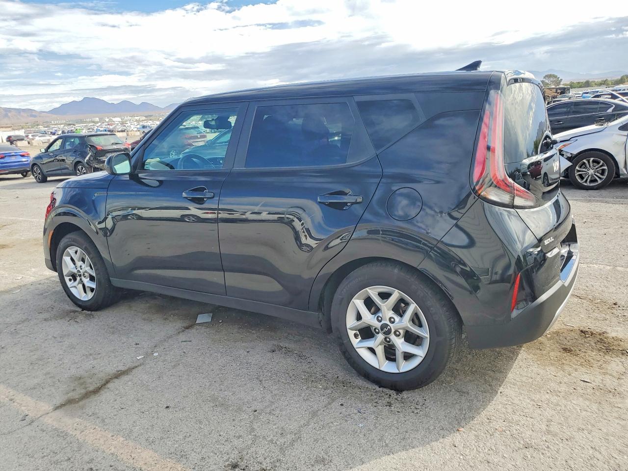 2023 Kia Soul Lx - zdjęcie 2
