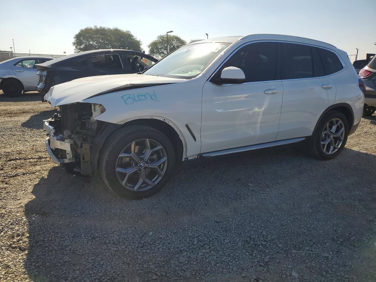 2022 BMW X3 xDrive30I - zdjęcie główne