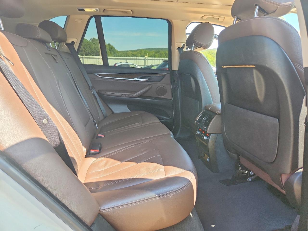 2016 BMW X5 xDrive35I - zdjęcie 11