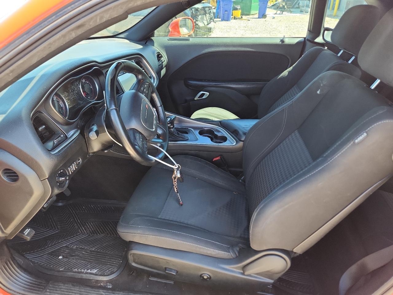 2016 Dodge Challenger Sxt - zdjęcie 7
