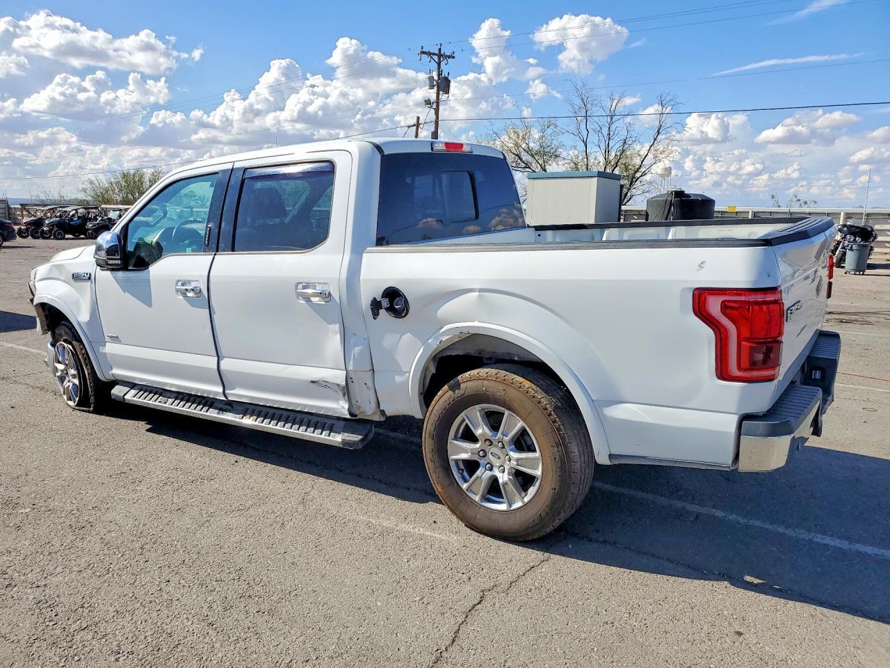 2015 Ford F150 Supercrew - zdjęcie 2