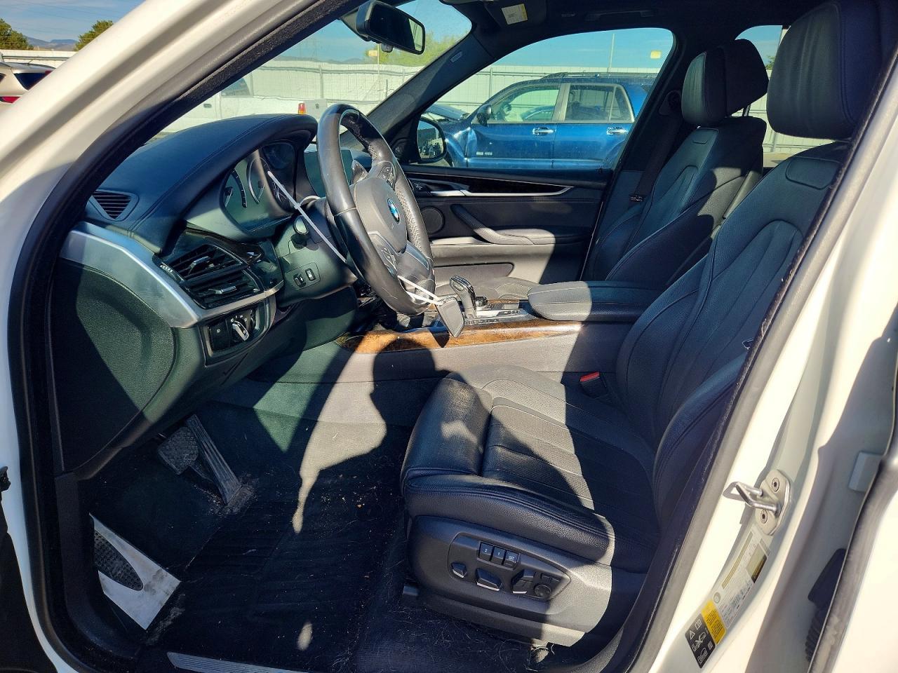 2017 BMW X5 xDrive50I - zdjęcie 7