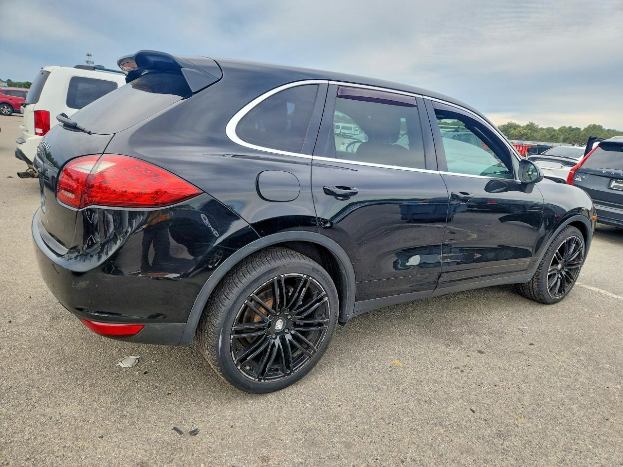 2014 Porsche Cayenne - zdjęcie 3
