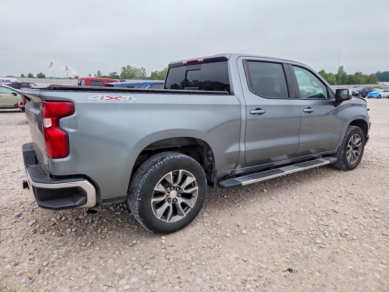 2021 Chevrolet Silverado K1500 Lt - zdjęcie 3