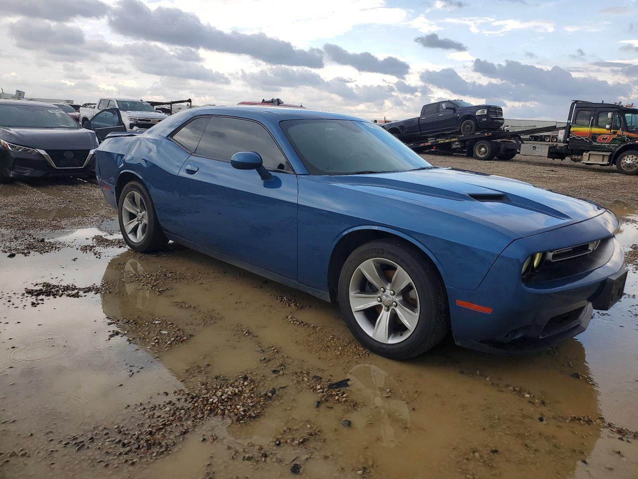 2020 Dodge Challenger Sxt - zdjęcie 4