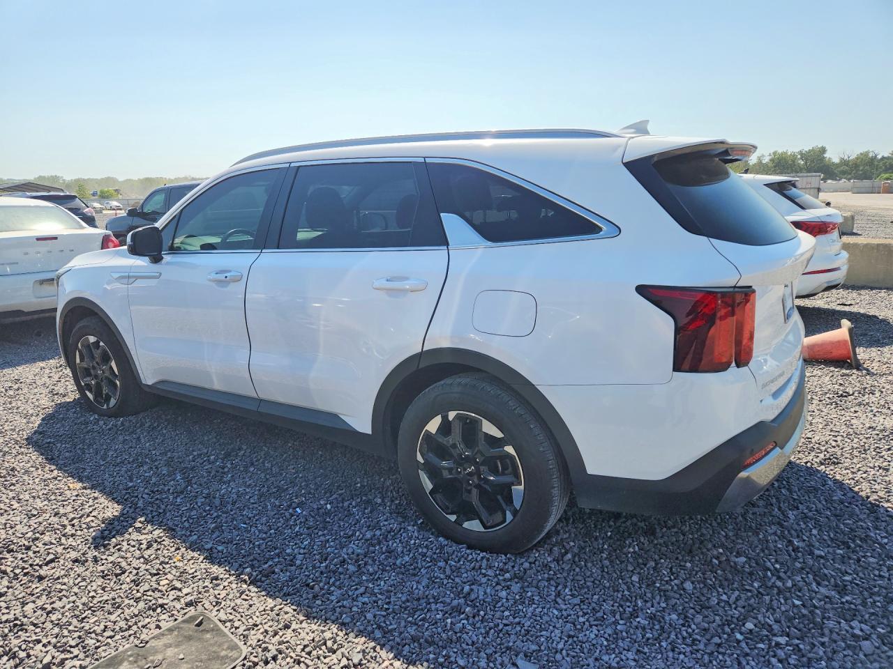 2024 Kia Sorento S - zdjęcie 2