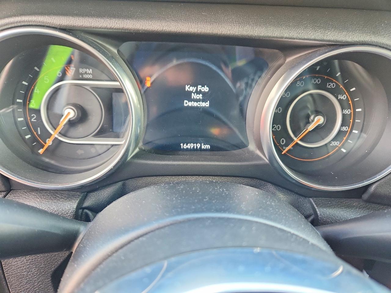2019 Jeep Wrangler Unlimited Sahara - zdjęcie 9