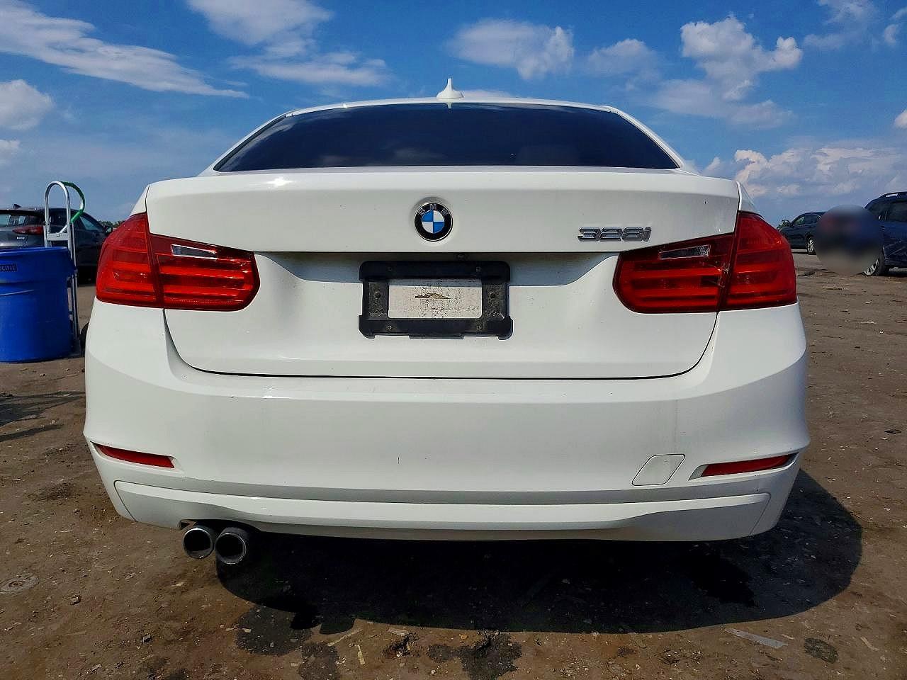 2013 BMW 328 I - zdjęcie 6