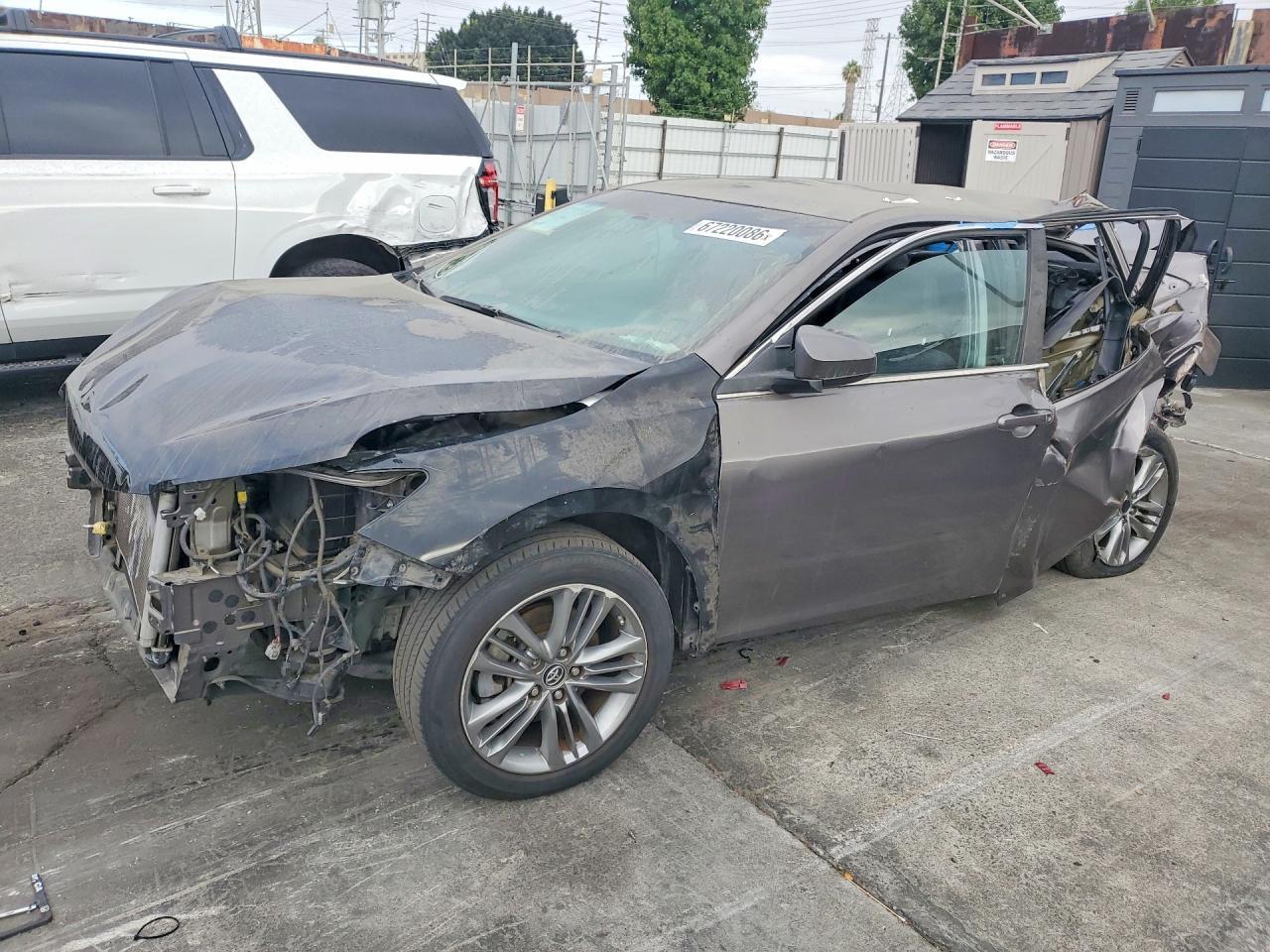 2017 Toyota Camry Se - zdjęcie główne