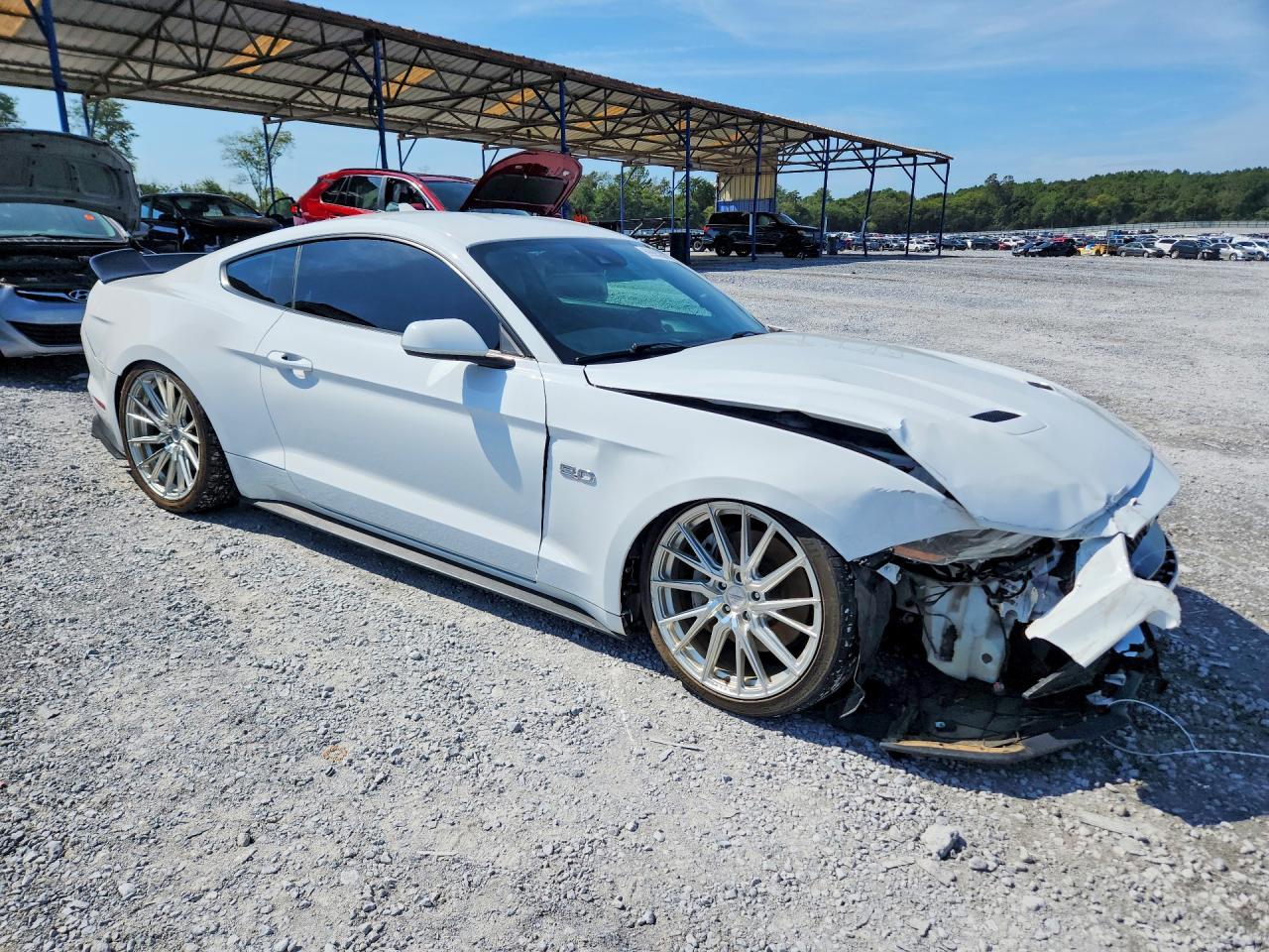 2022 Ford Mustang Gt - zdjęcie 4