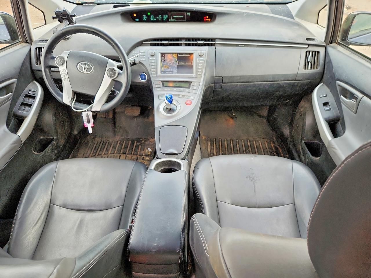 2015 Toyota Prius Four - zdjęcie 8