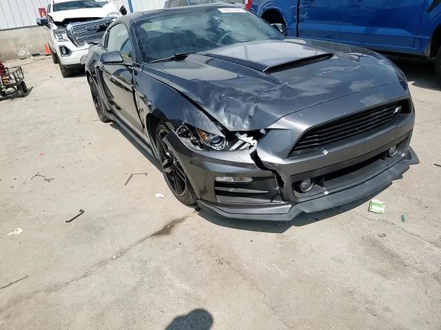 2015 Ford Mustang - zdjęcie 13