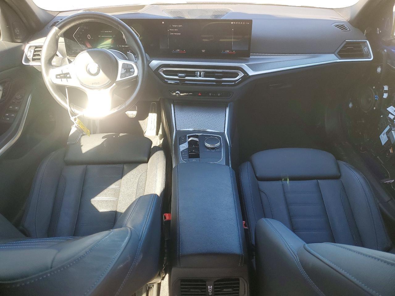 2023 BMW Seria 3 340i - zdjęcie 8