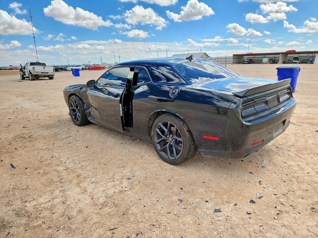 2022 Dodge Challenger R/T - zdjęcie 2