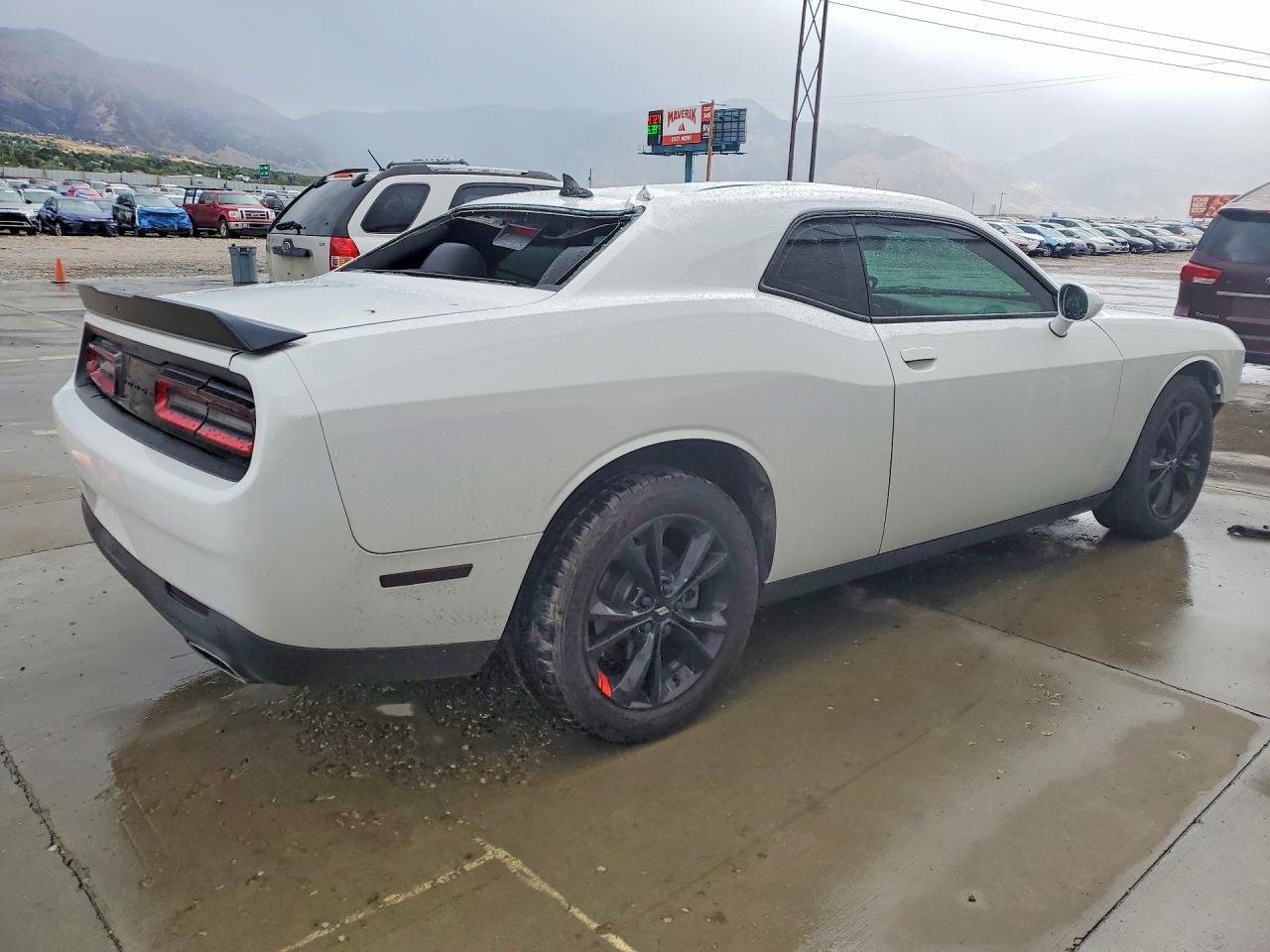 Dodge Challenger - zdjęcie 3
