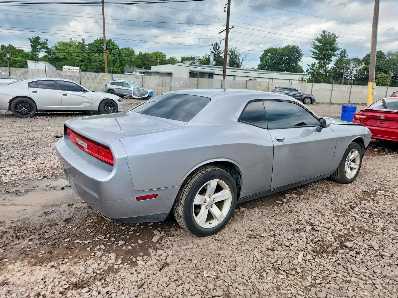 2014 Dodge Challenger Sxt - zdjęcie 3