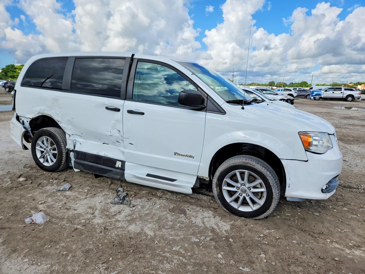 2019 Dodge Grand Caravan Se - zdjęcie 4