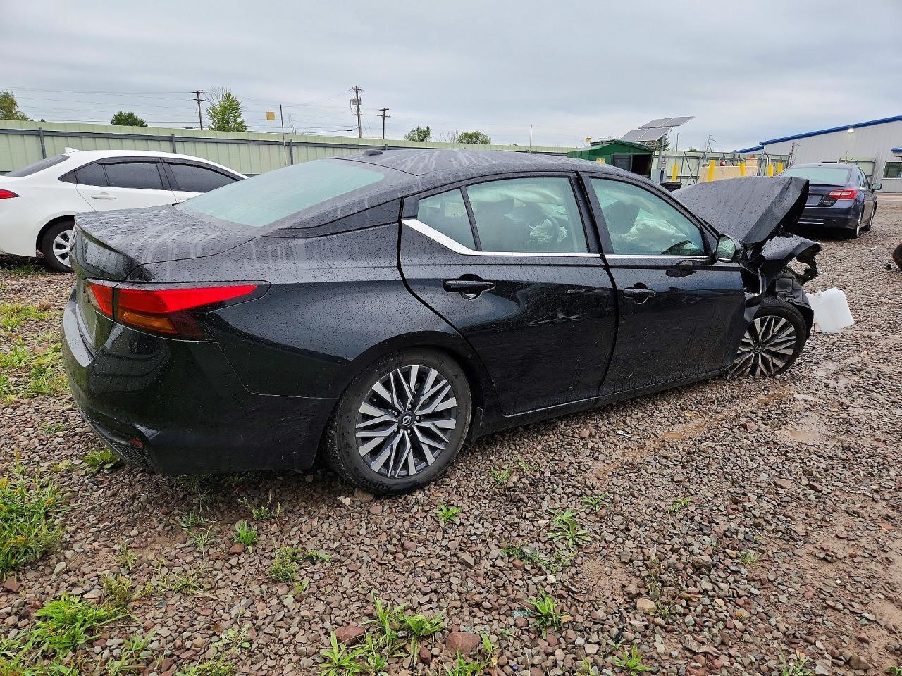2026 Nissan Altima Sv - zdjęcie 3