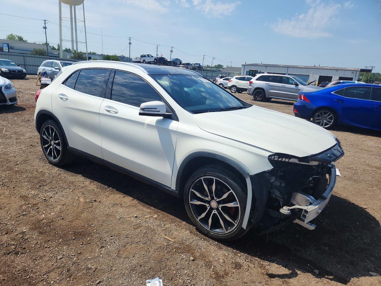2017 Mercedes-Benz Gla 250 4Matic - zdjęcie 4