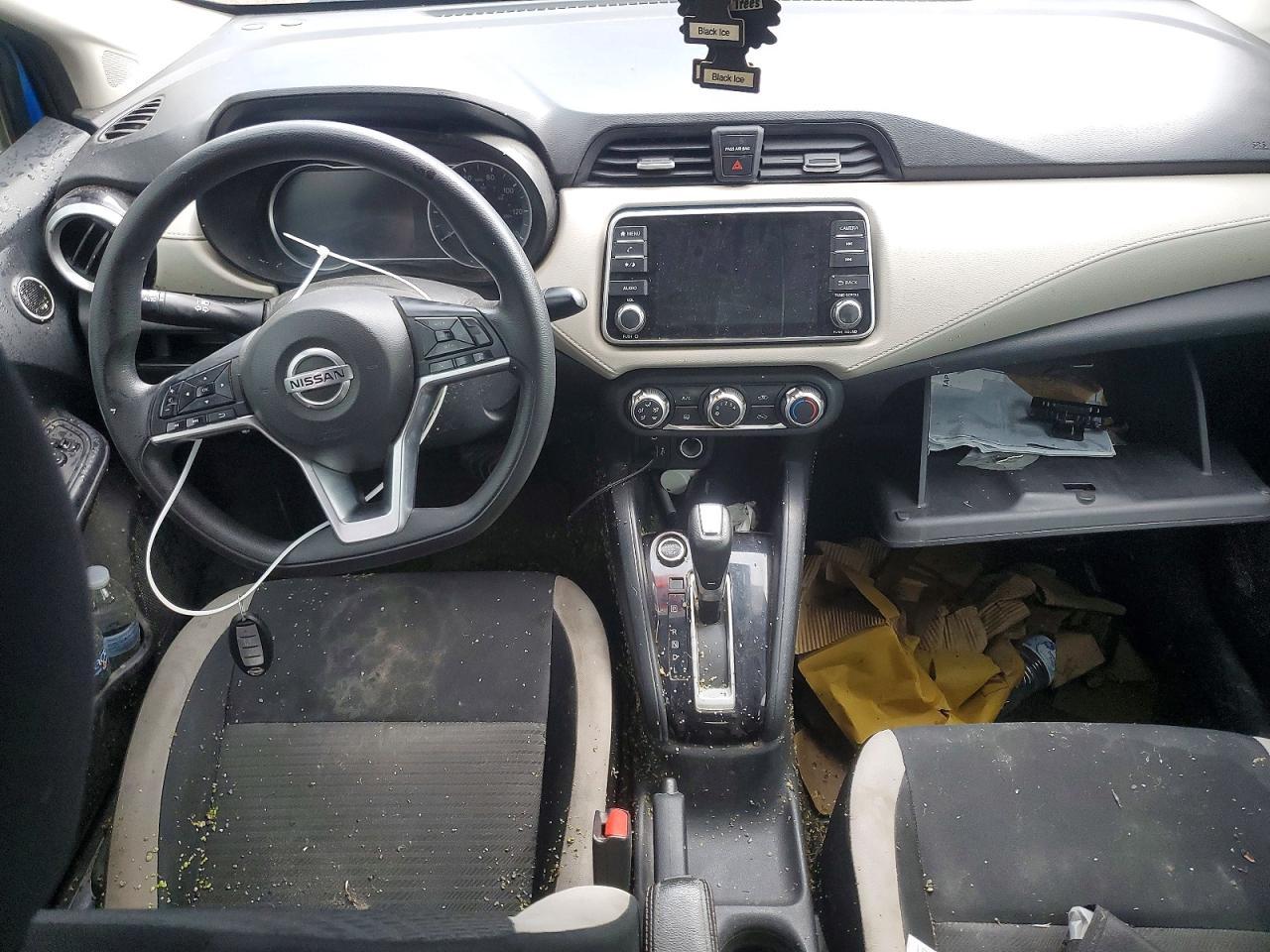 2021 Nissan Versa Sv - zdjęcie 8