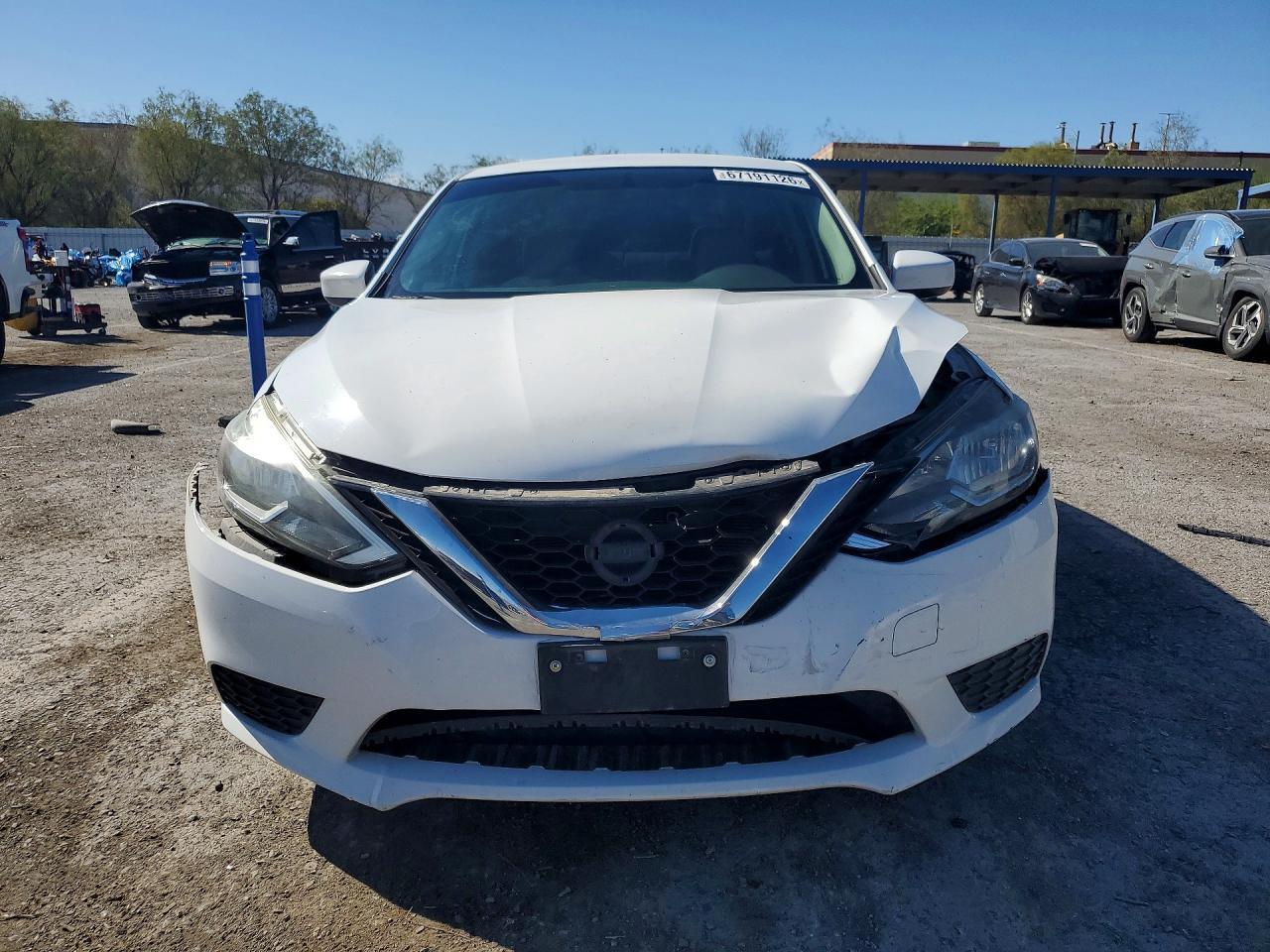 2016 Nissan Sentra S - zdjęcie 5