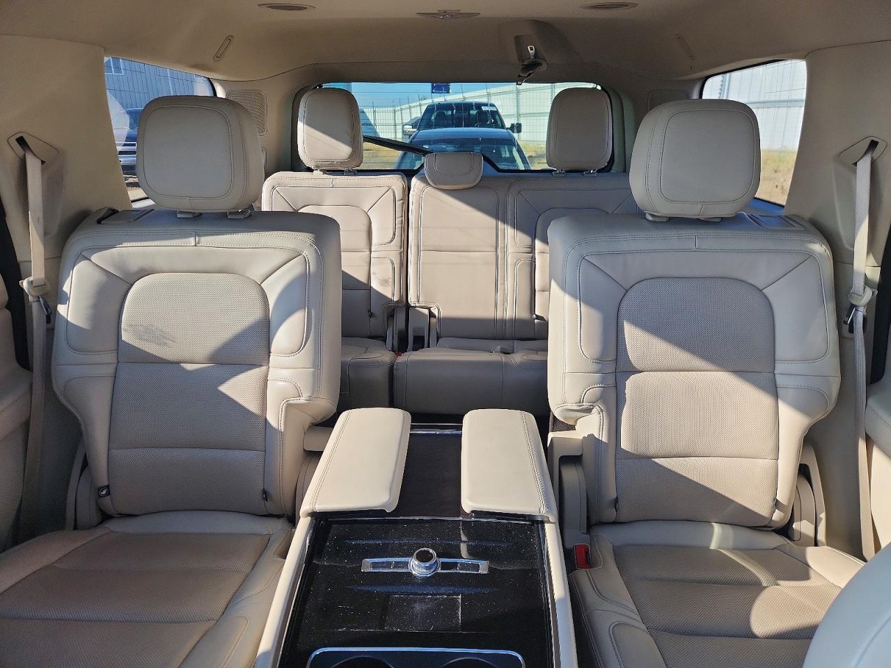 2020 Lincoln Navigator Reserve - zdjęcie 10
