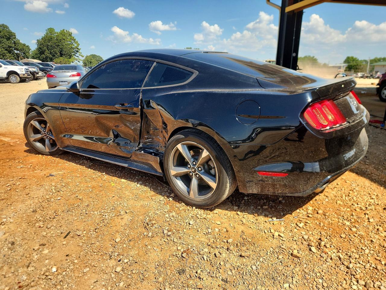 2016 Ford Mustang - zdjęcie 2