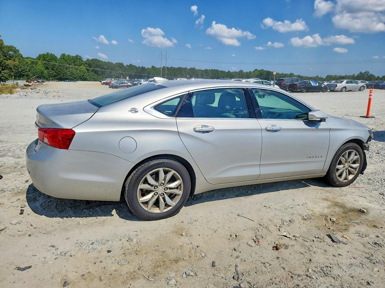 2019 Chevrolet Impala Lt - zdjęcie 3