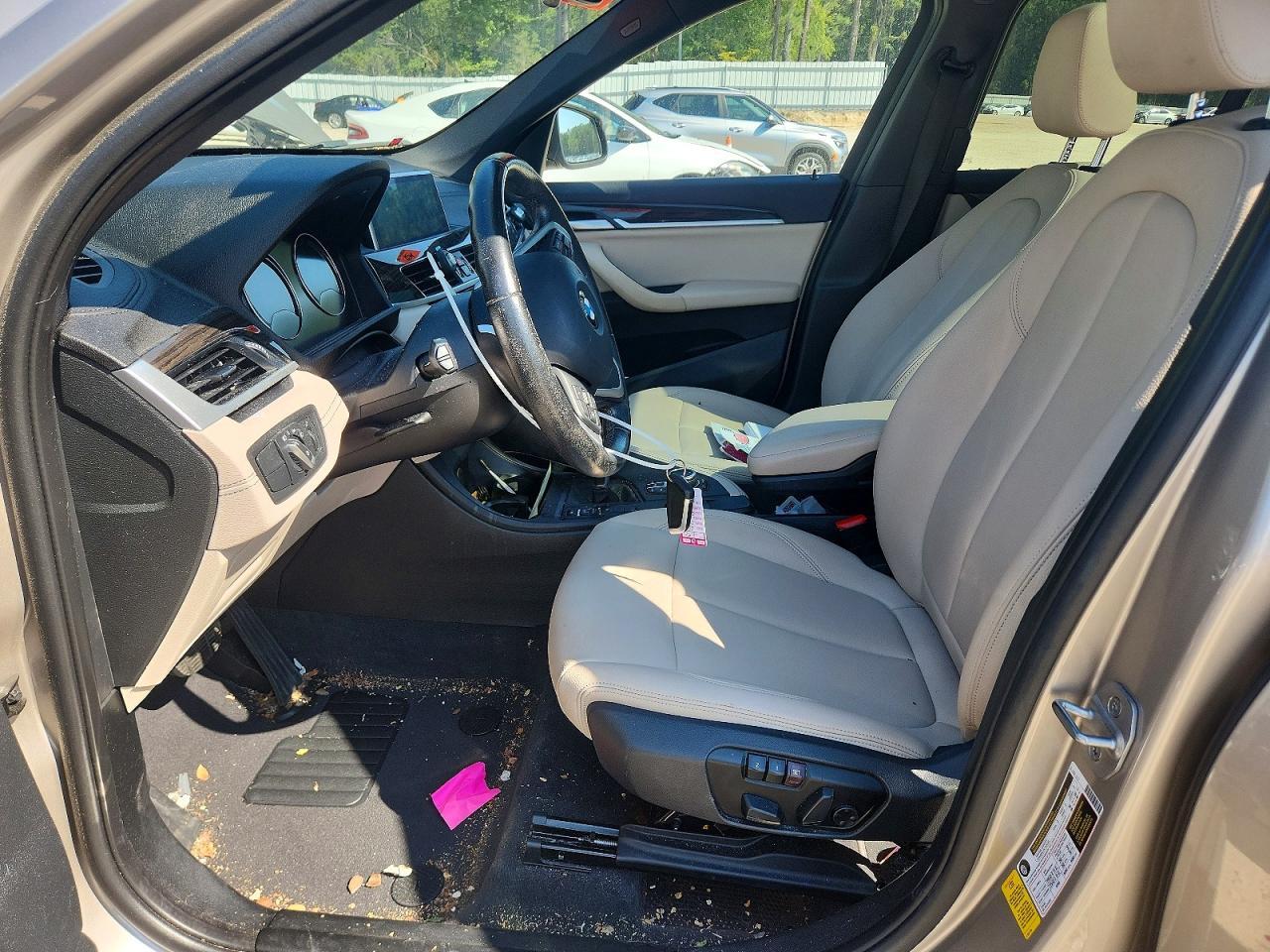 2021 BMW X1 Sdrive28I - zdjęcie 7