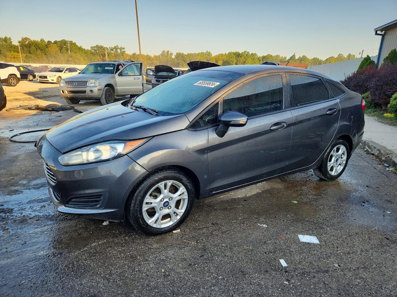 2015 Ford Fiesta Se - zdjęcie główne
