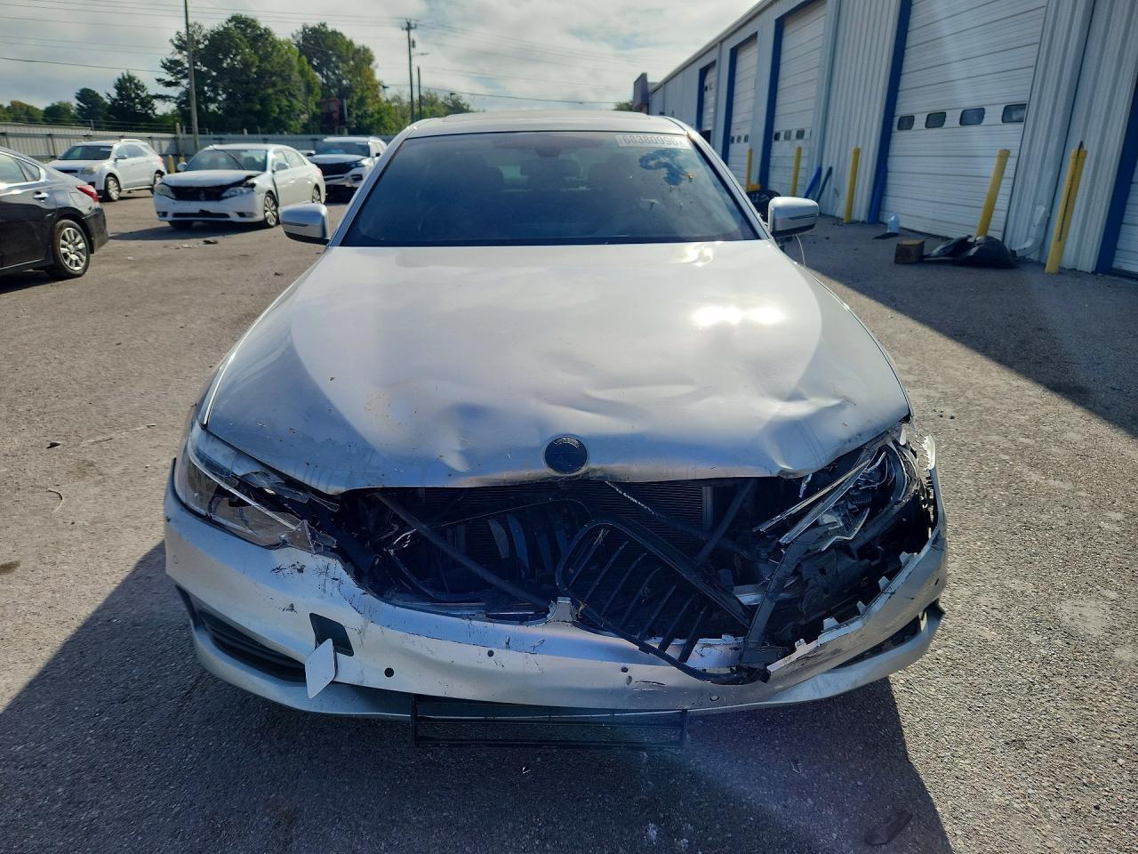 2017 BMW Seria 5 540i - zdjęcie 5