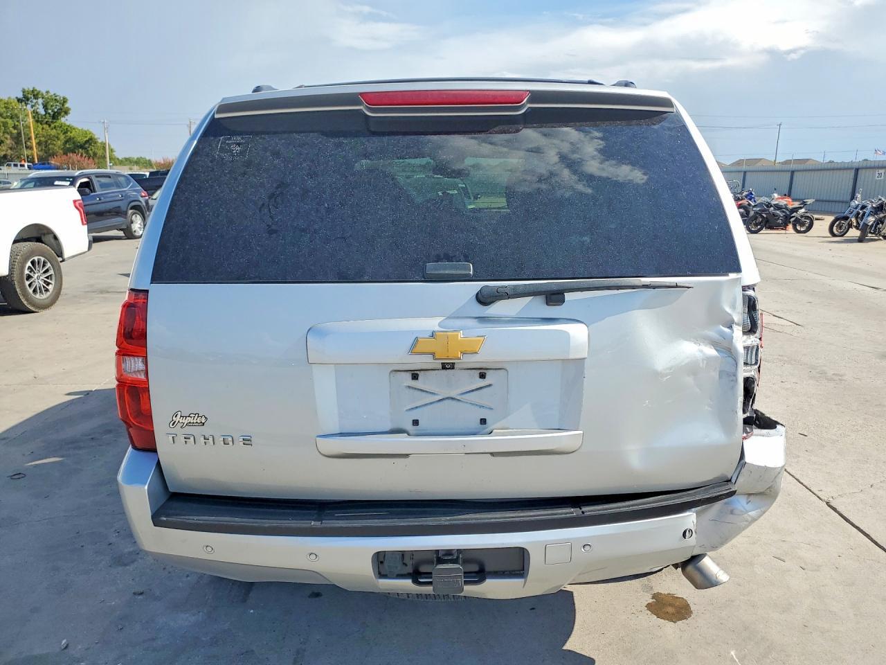 2013 Chevrolet Tahoe C1500 Lt - zdjęcie 6
