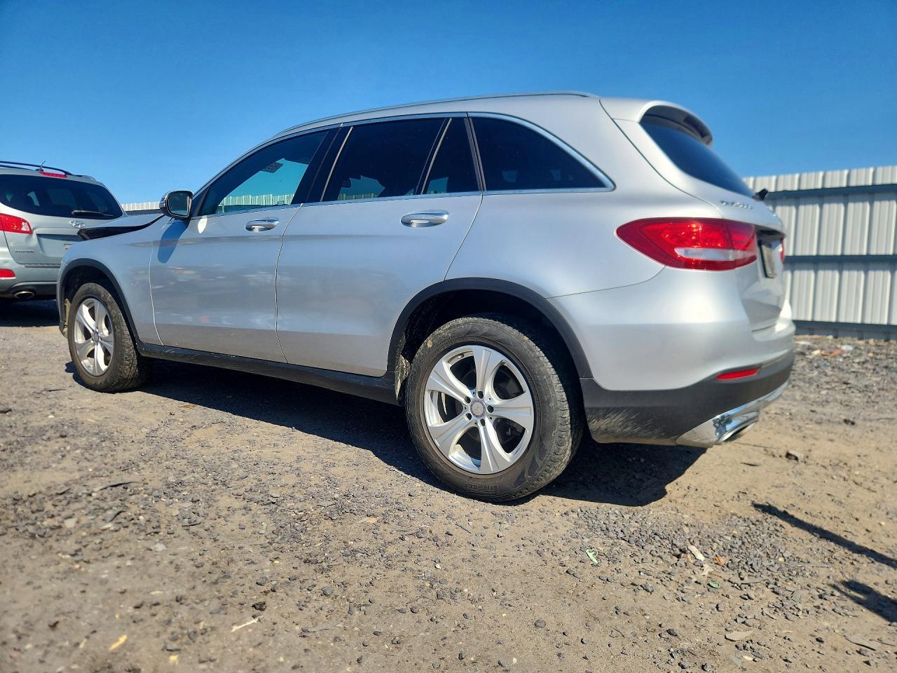 2017 Mercedes-Benz Glc 300 4Matic - zdjęcie 2