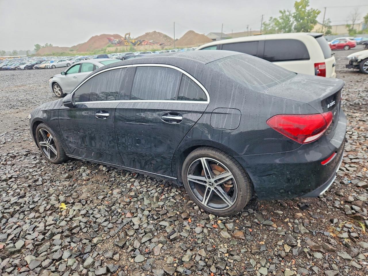 2021 Mercedes-Benz A 220 4Matic - zdjęcie 2