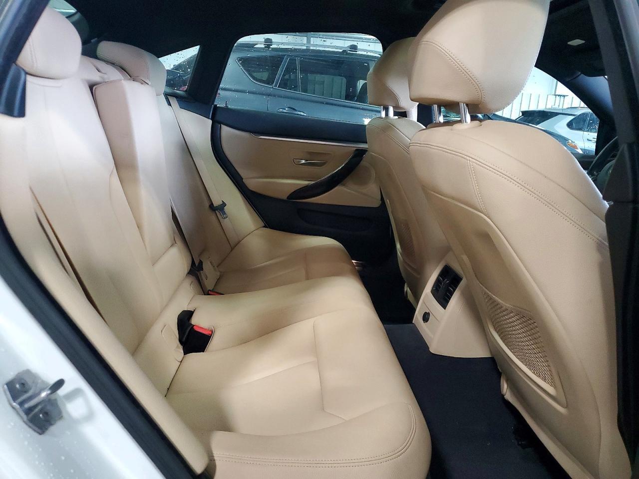 2019 BMW Seria 4 430i - zdjęcie 10