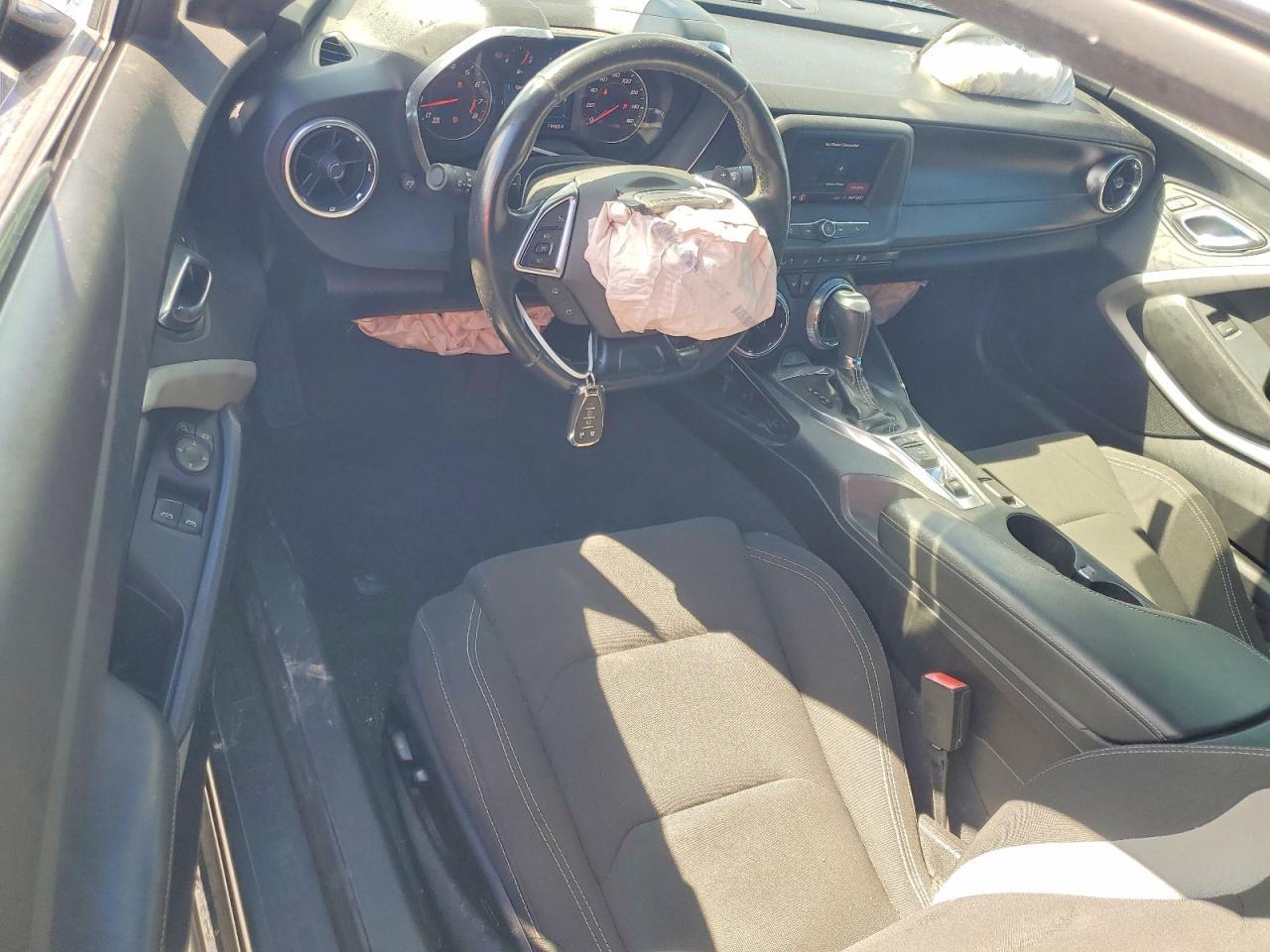 2020 Chevrolet Camaro Ls - zdjęcie 8