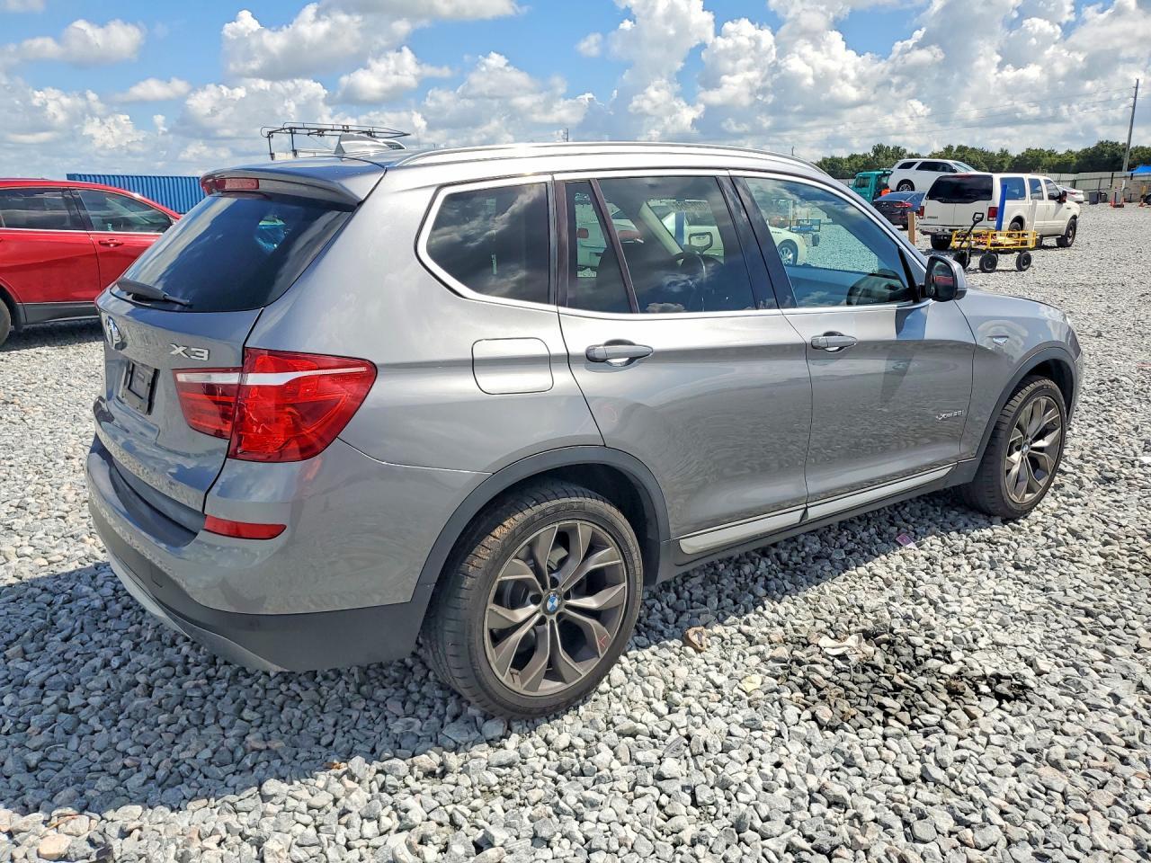 2016 BMW X3 xDrive28I - zdjęcie 3