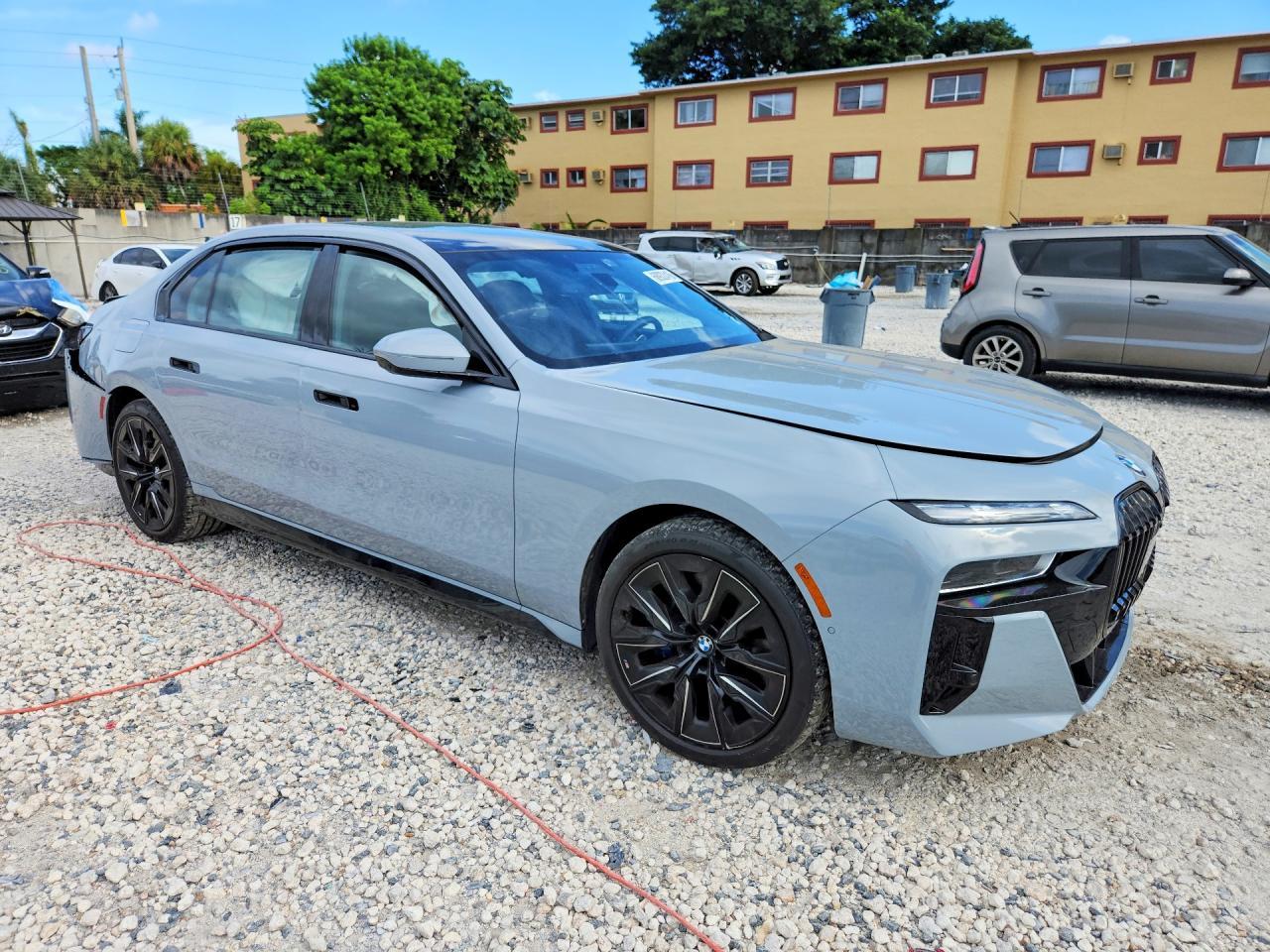 2023 BMW 740 I - zdjęcie 4