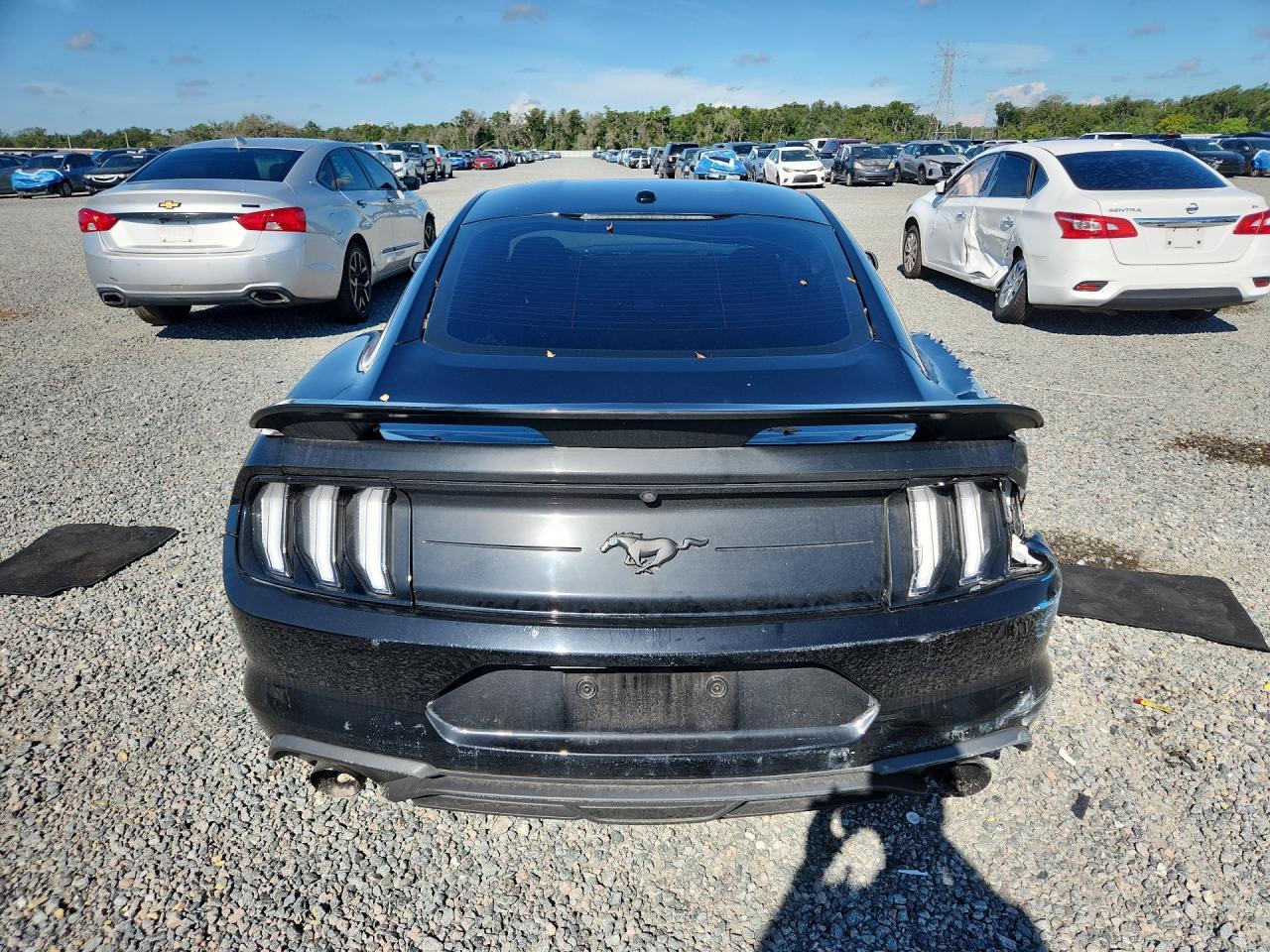 2020 Ford Mustang - zdjęcie 6