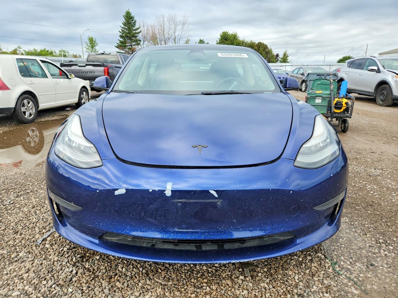 2022 Tesla Model 3 - zdjęcie 5