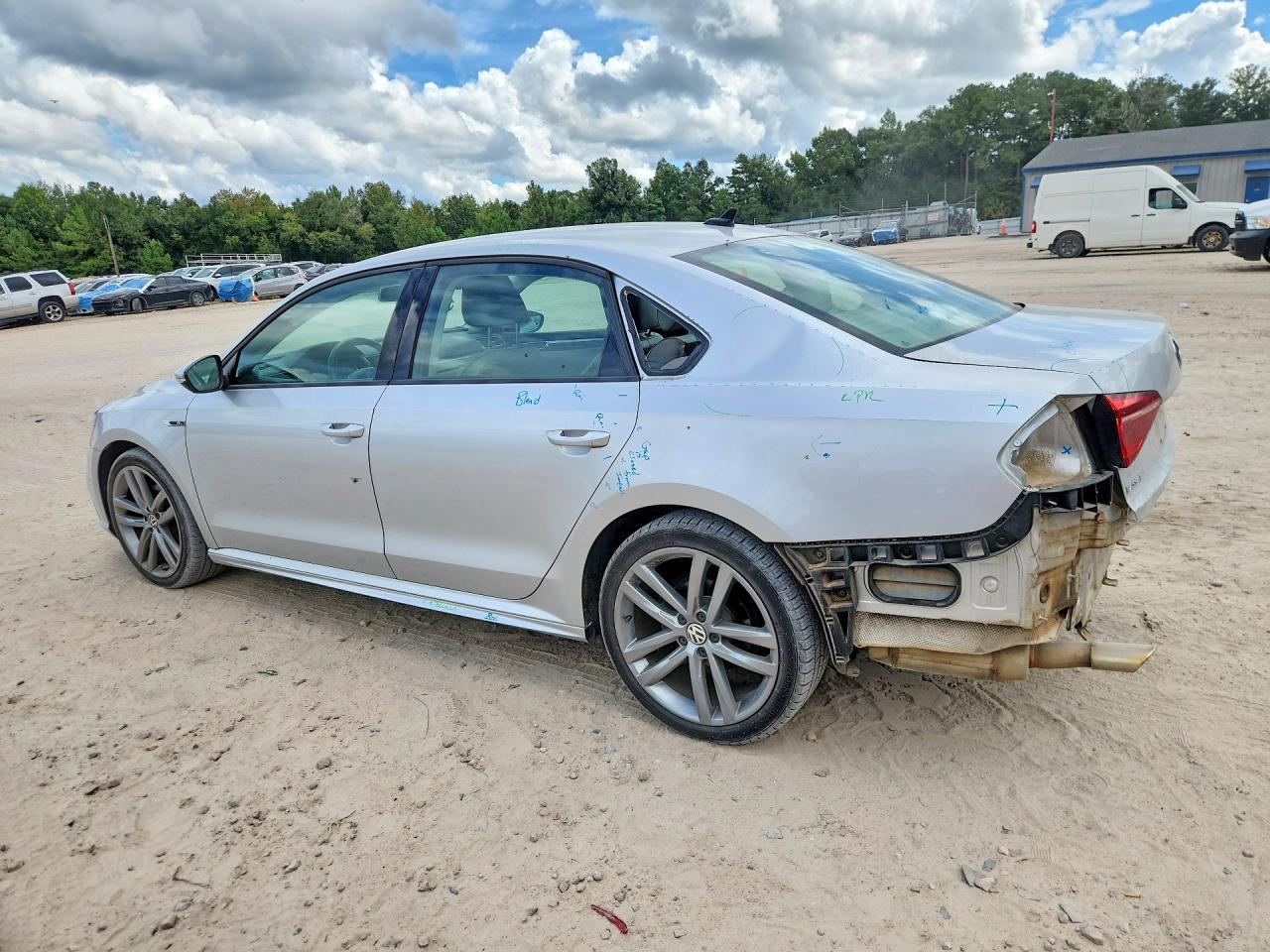 2018 Volkswagen Passat S - zdjęcie 2