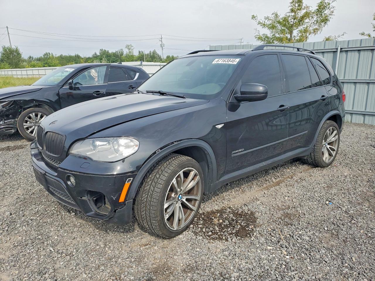 2013 BMW X5 xDrive50I - zdjęcie główne