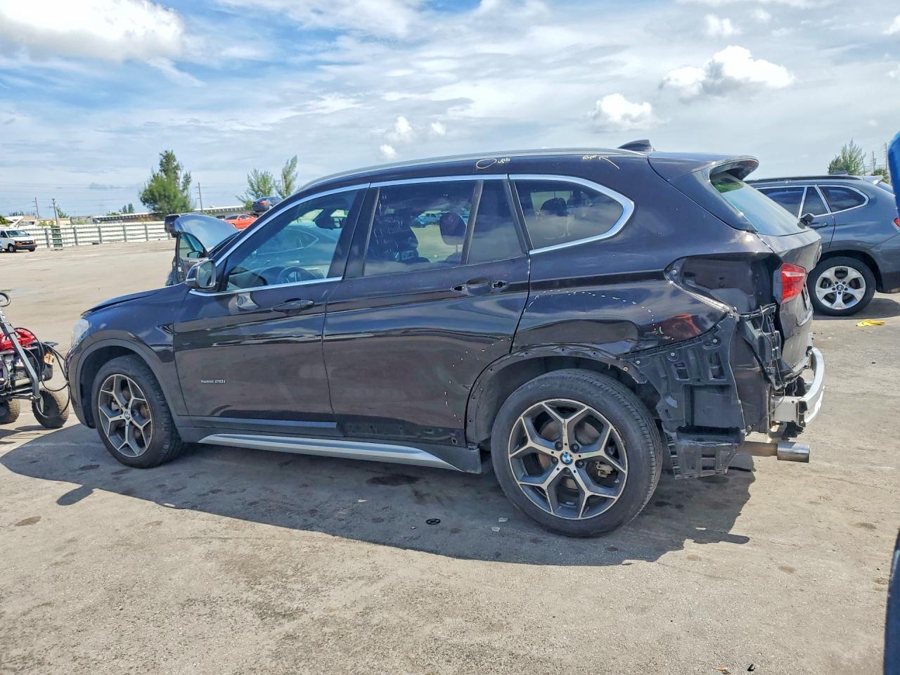 2018 BMW X1 Sdrive28I - zdjęcie 2
