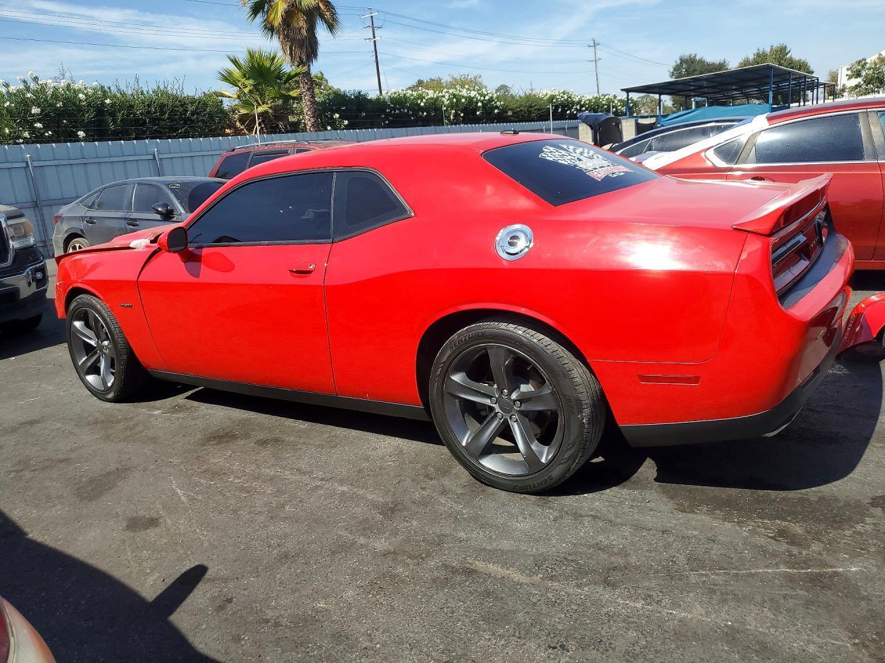 2018 Dodge Challenger R/T - zdjęcie 2