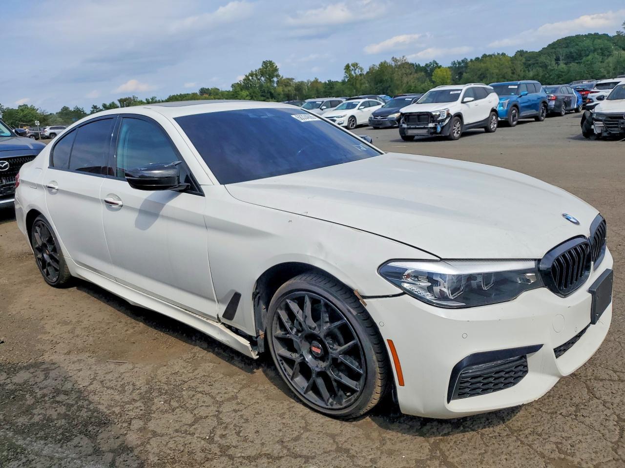 2018 BMW Seria 5 540i - zdjęcie 4