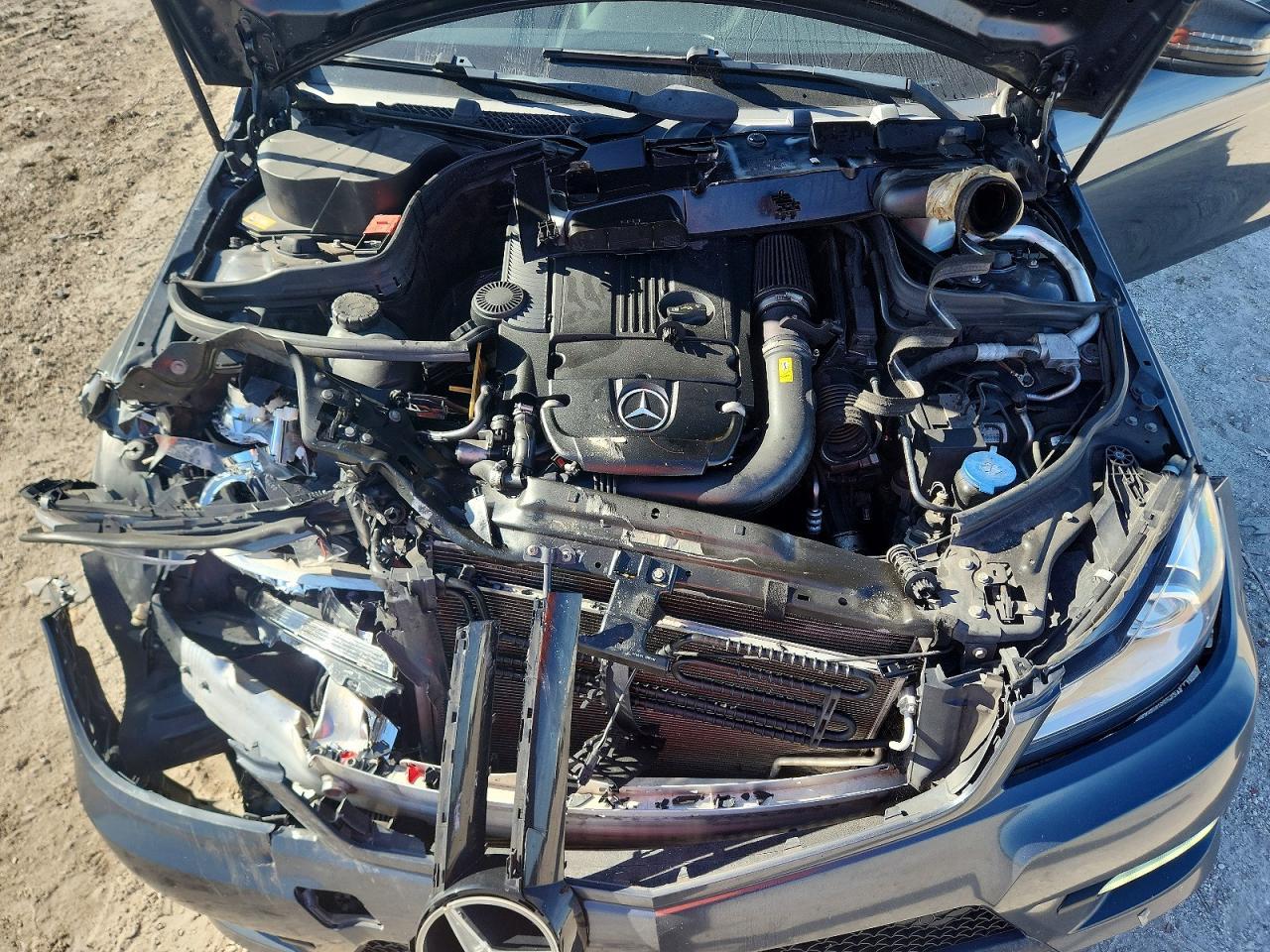 2014 Mercedes-Benz C 250 - zdjęcie 11