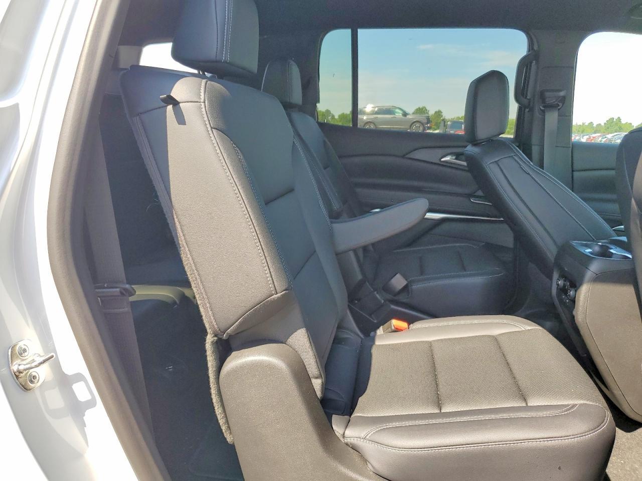 2026 Chevrolet Traverse Lt - zdjęcie 11
